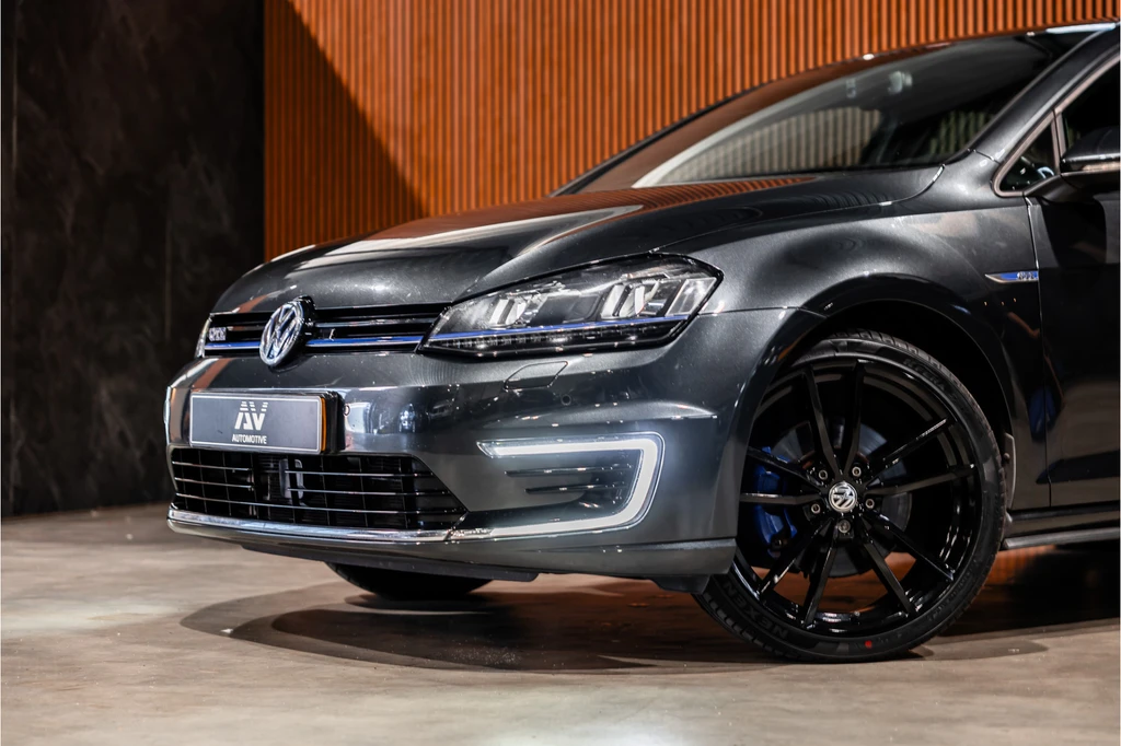 Volkswagen Golf – foto 2