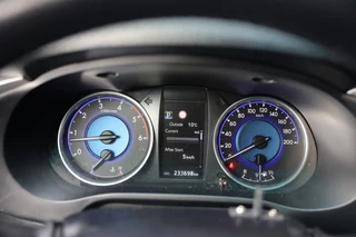 Toyota Hilux – thumbnail 12