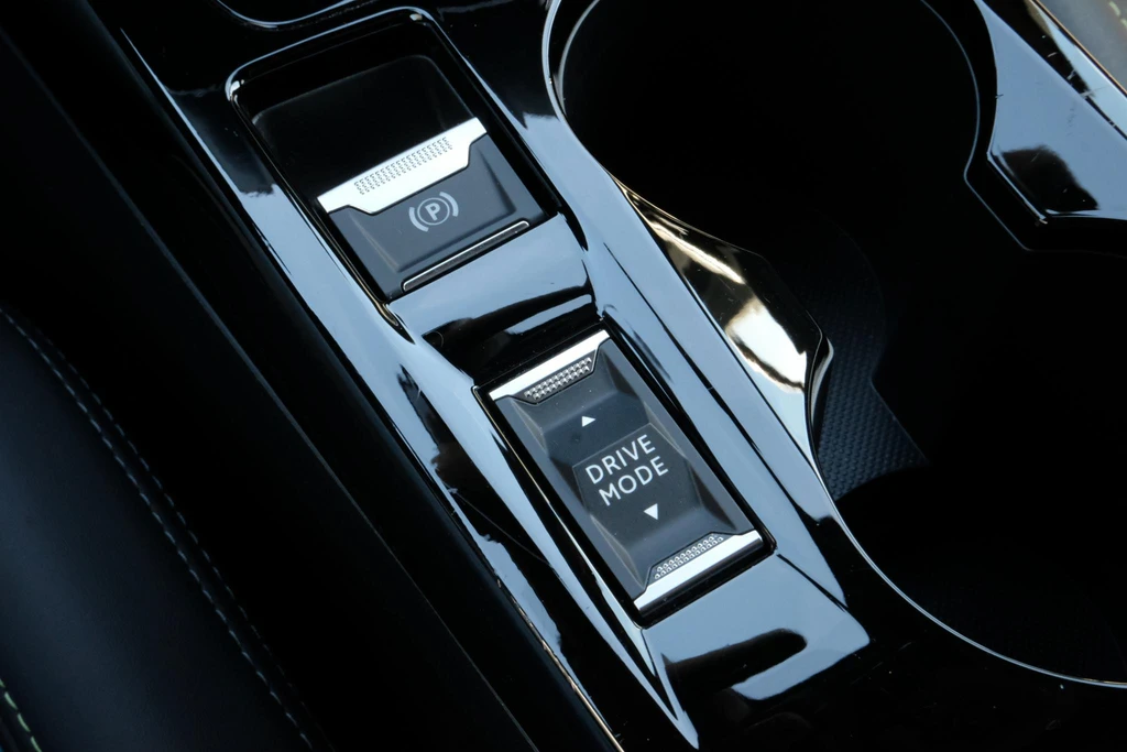 Peugeot e-208 – foto 27