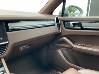 Porsche Cayenne – thumbnail 54