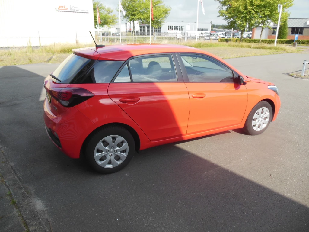 Hyundai i20 – foto 2