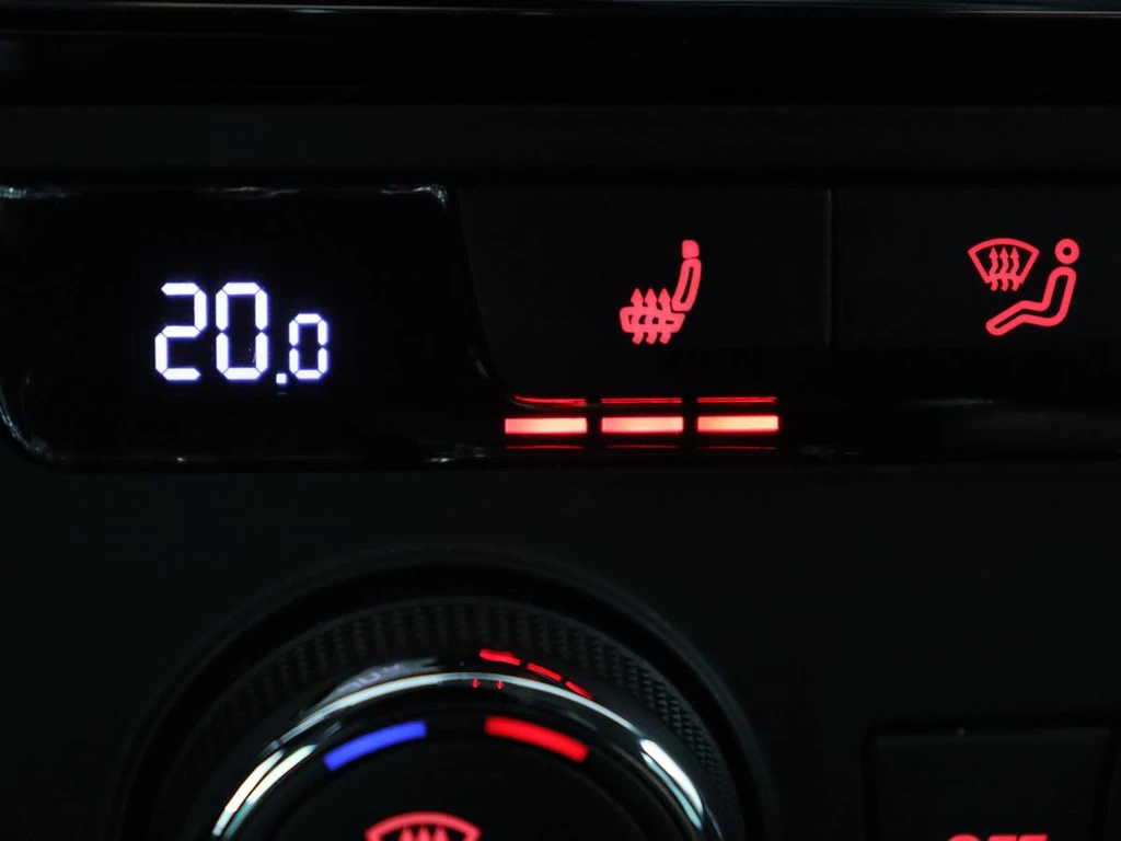 SEAT Leon – foto 8