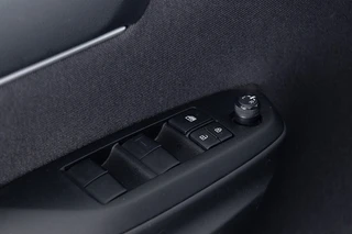 Toyota Yaris – thumbnail 12