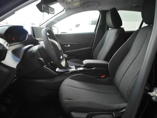 Peugeot 208 – thumbnail 8