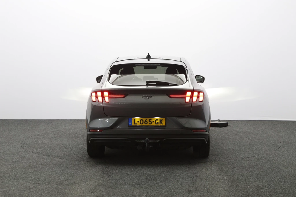 Ford Mustang Mach-E – foto 4