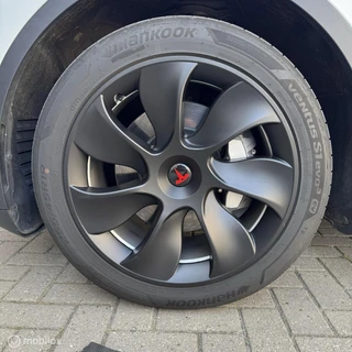 Tesla Model Y – thumbnail 21