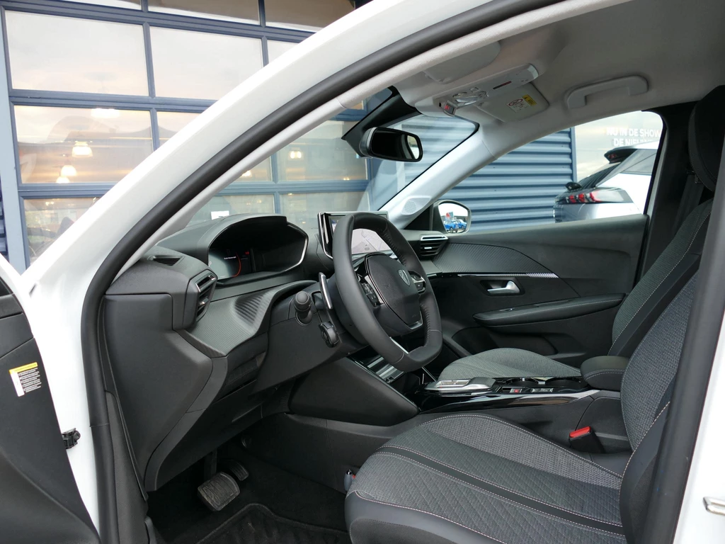 Peugeot 208 – foto 6