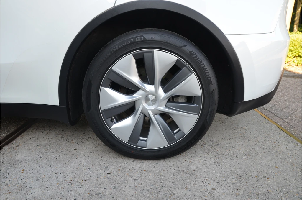 Tesla Model Y – foto 33
