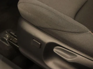 Toyota C-HR – thumbnail 11