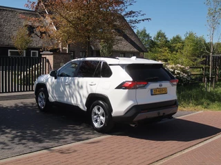 Toyota RAV4 – thumbnail 4