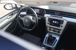 Volkswagen Passat – thumbnail 15