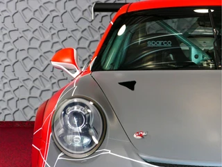 Porsche 911 – thumbnail 32