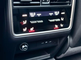 Porsche Cayenne – thumbnail 20