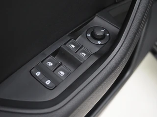 Škoda Superb – thumbnail 19
