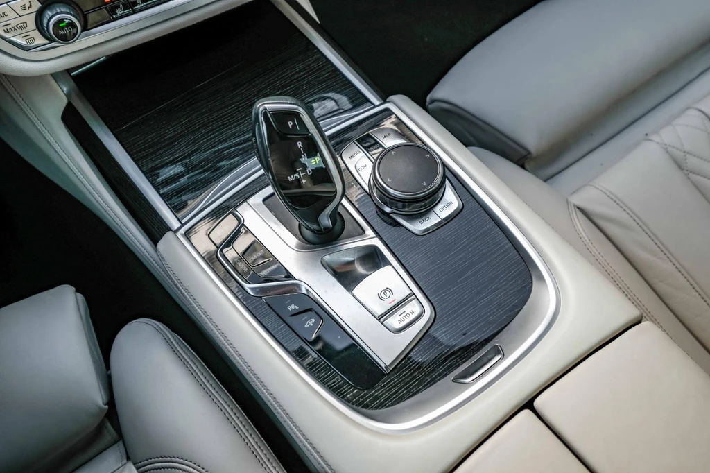 BMW 7 Serie – foto 44