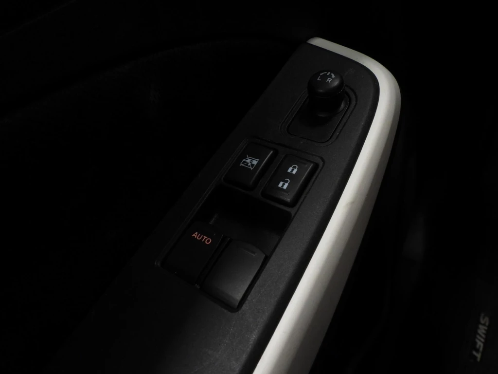 Suzuki Swift – foto 16