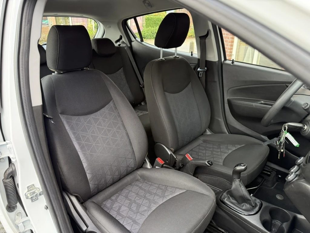 Opel KARL – foto 36