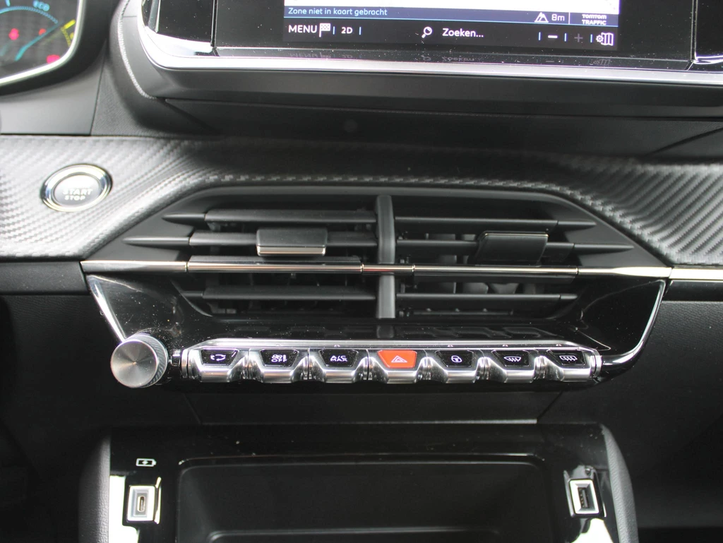 Peugeot e-2008 – foto 17
