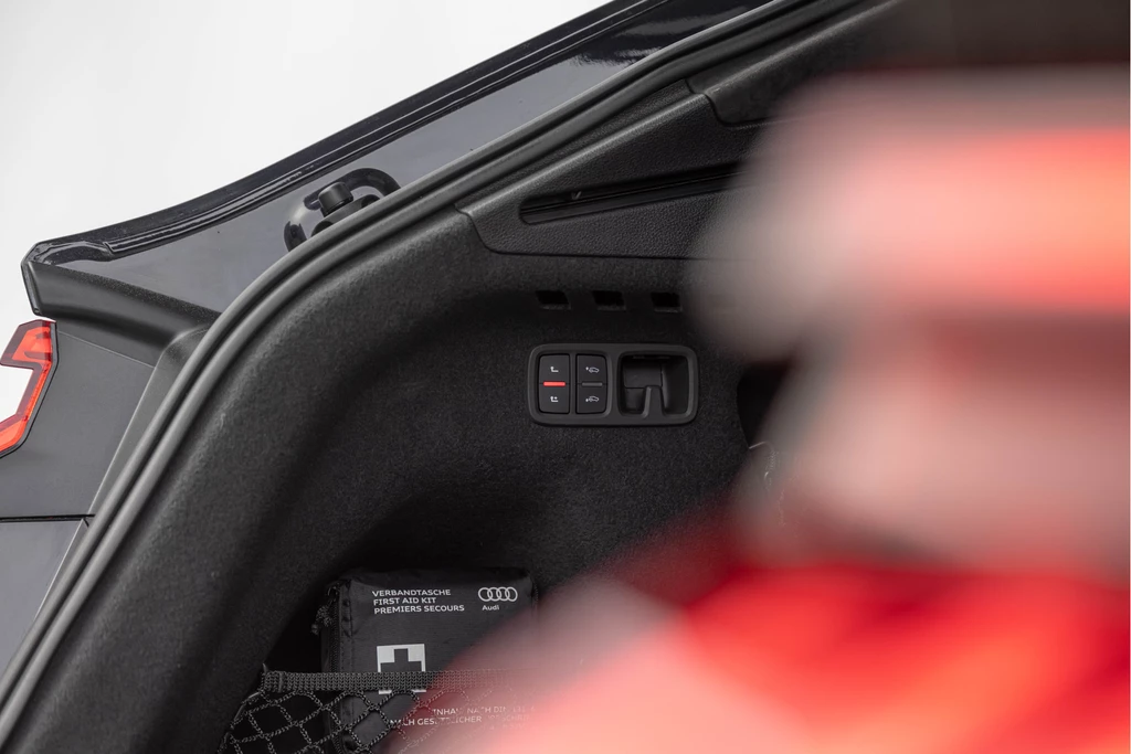 Audi RSQ8 – foto 50