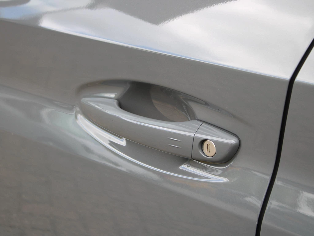 Peugeot e-208 – foto 25