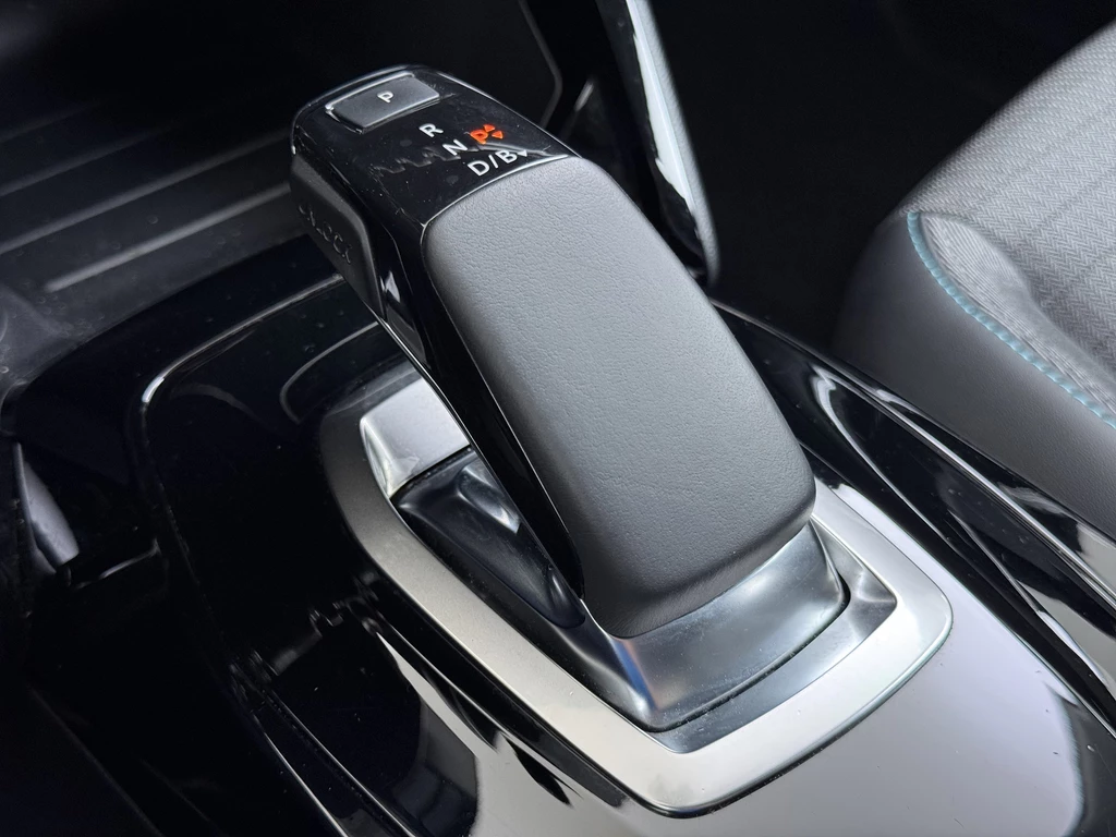 Peugeot e-208 – foto 33