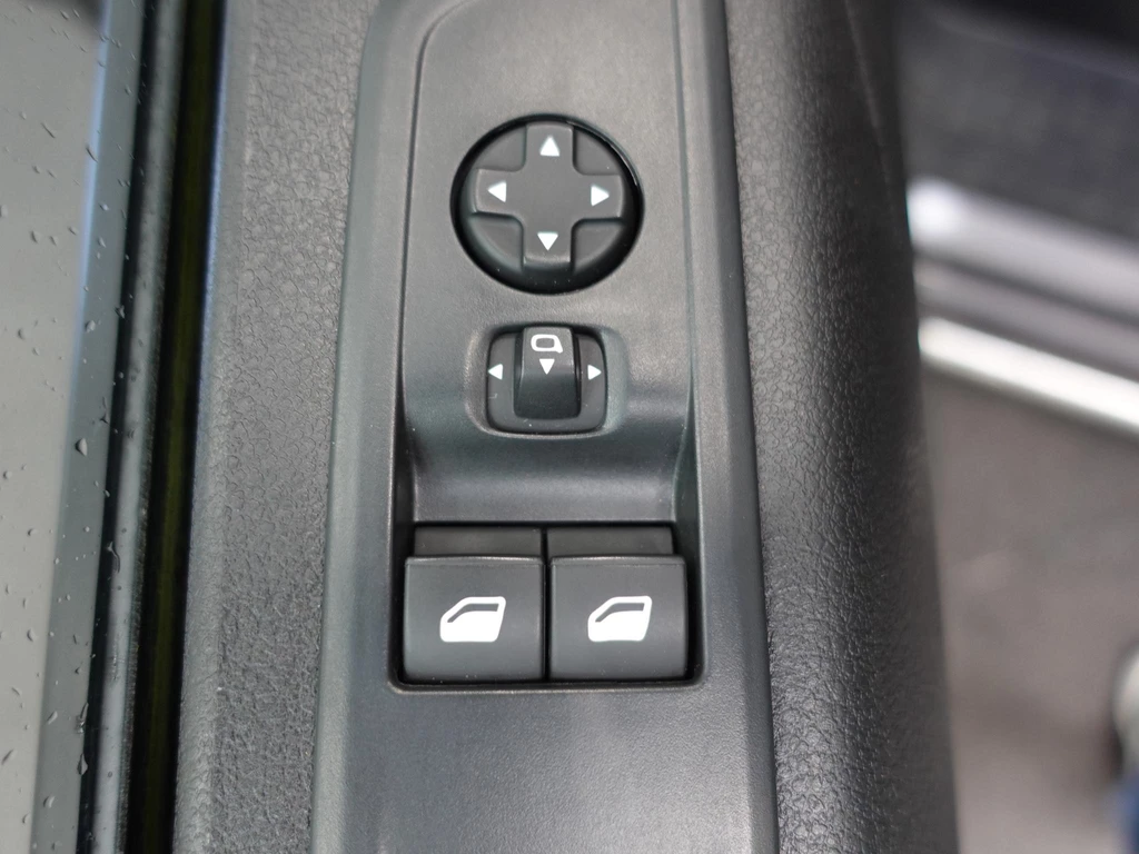 Opel Vivaro – foto 16