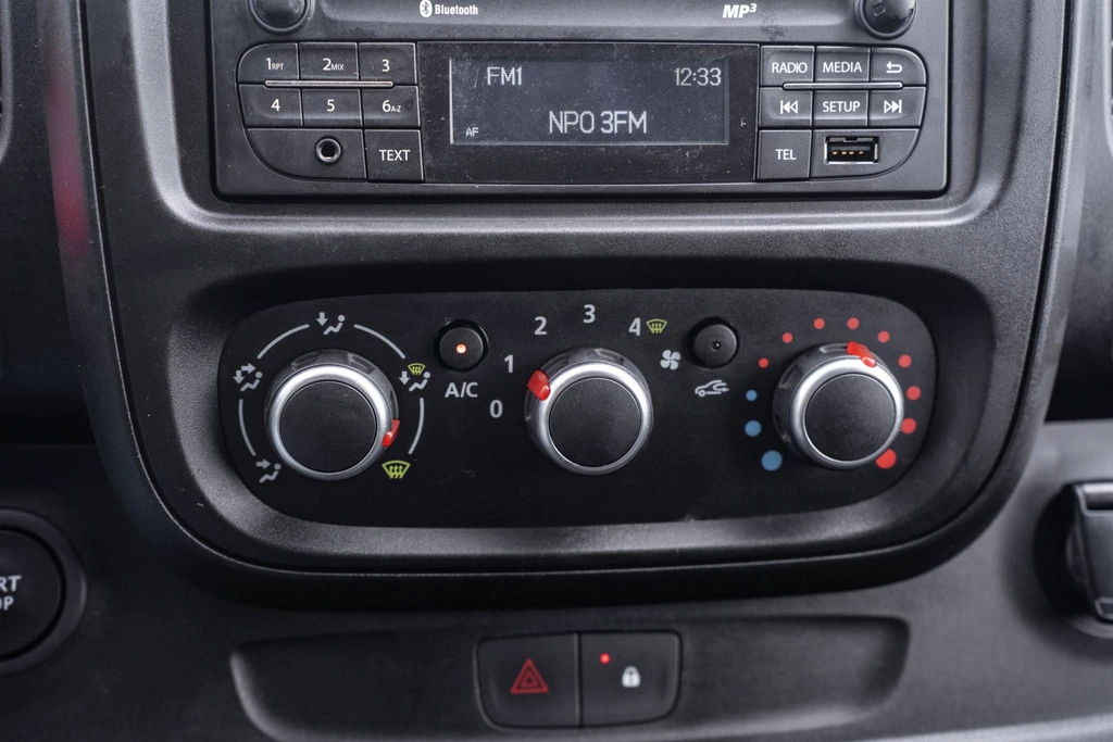 Renault Trafic – foto 32
