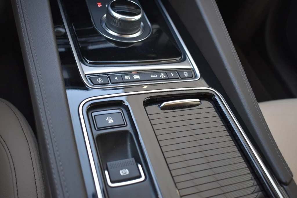 Jaguar F-PACE – foto 31