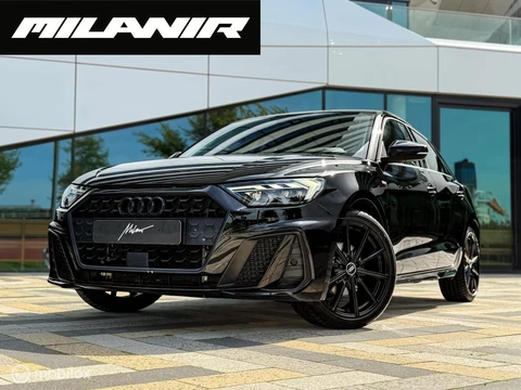 Audi A1 Sportback 30 TFSI S Line | Led | Black on black