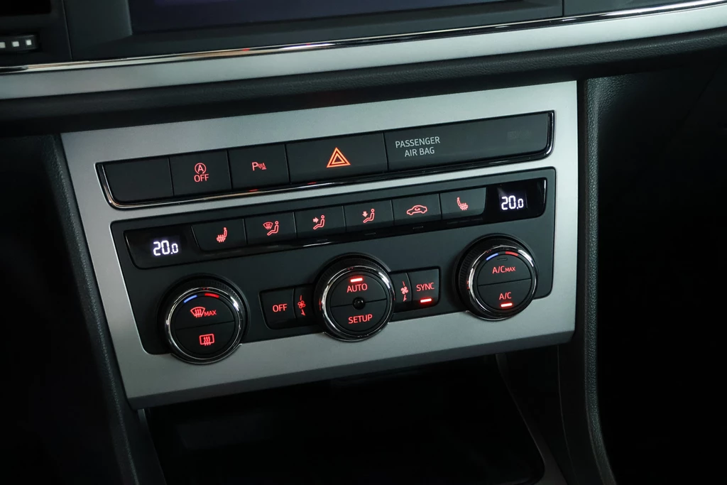 SEAT Leon – foto 17