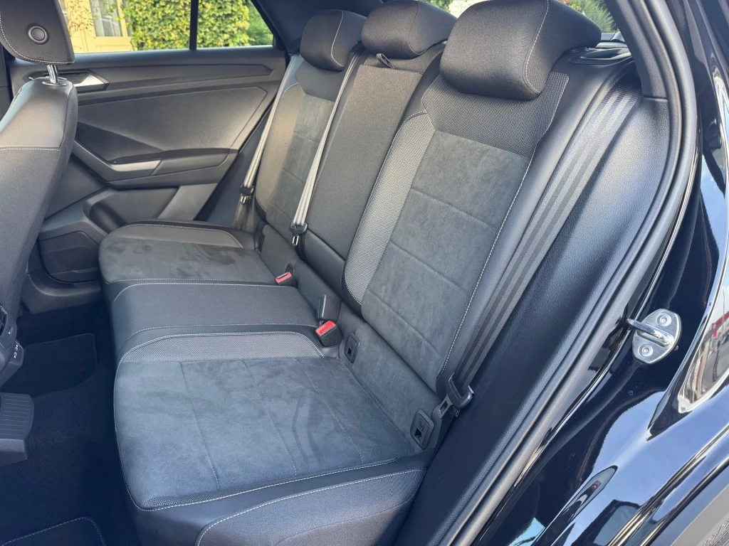 Volkswagen T-Roc – foto 18
