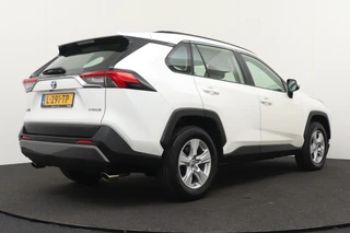Toyota RAV4 – thumbnail 4