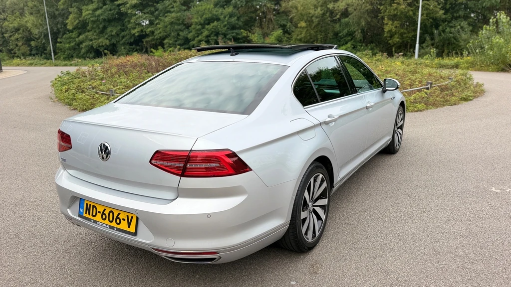 Volkswagen Passat – foto 8