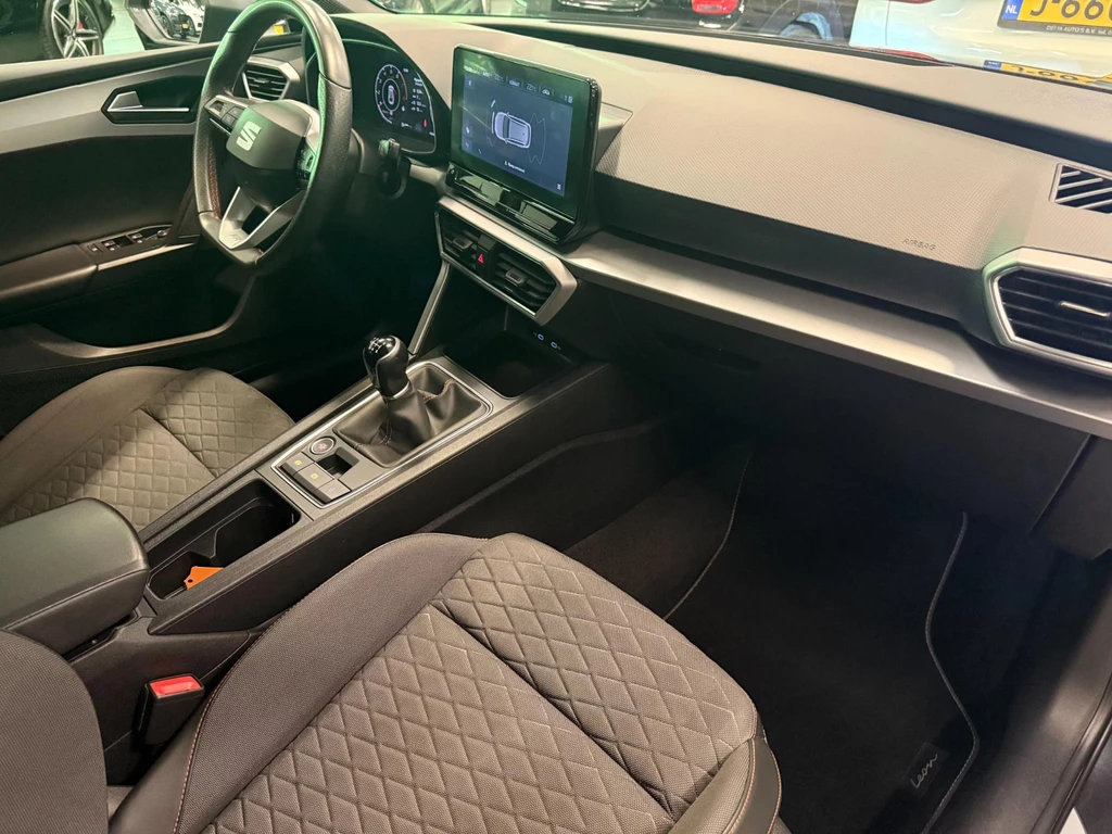 SEAT Leon – foto 54