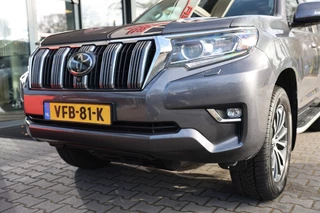 Toyota Land Cruiser – thumbnail 1