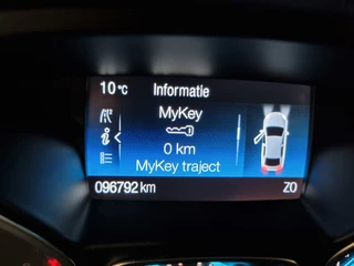 Ford Kuga – thumbnail 30