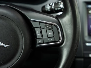 Jaguar E-PACE – thumbnail 26