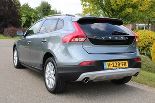 Volvo V40 – thumbnail 2