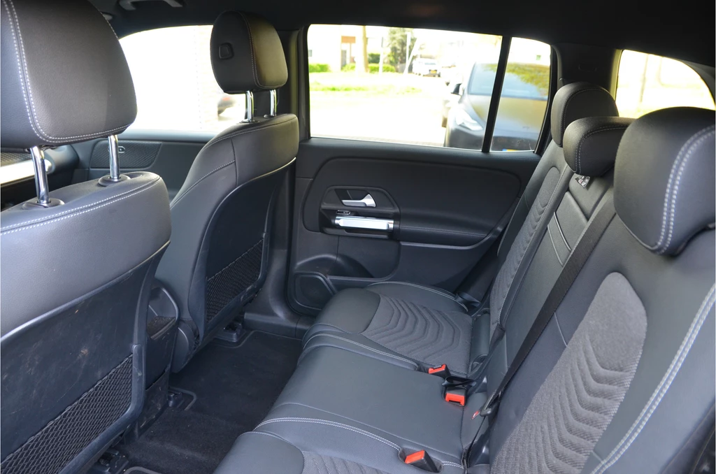 Mercedes-Benz EQB – foto 12