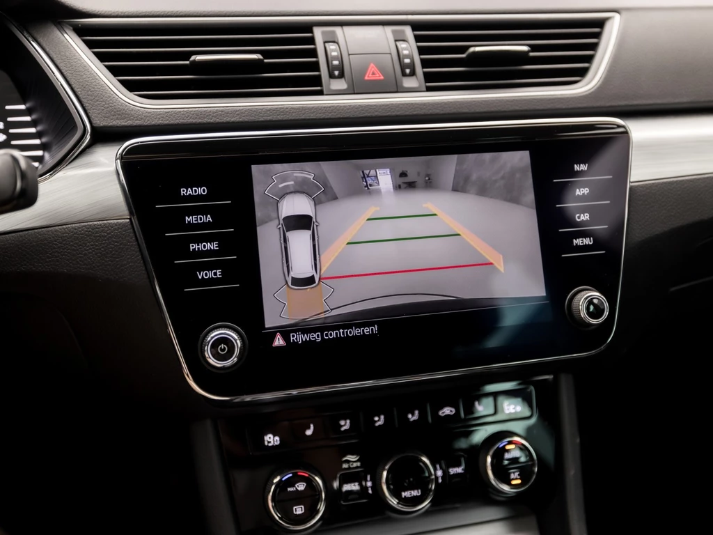 Škoda Superb – foto 18