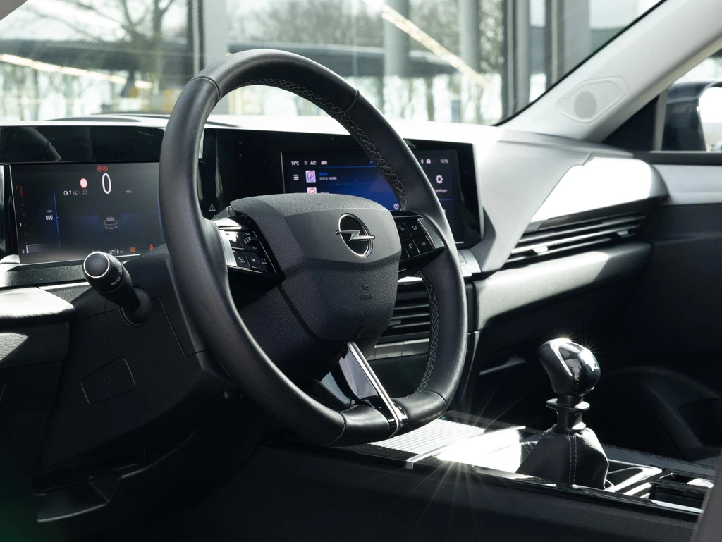 Opel Astra – foto 13