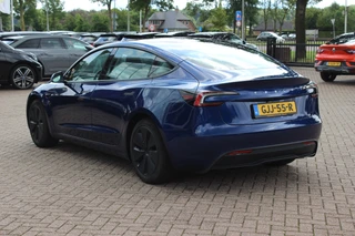 Tesla Model 3 – thumbnail 3