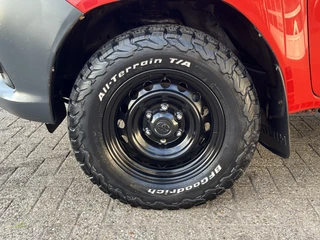 Toyota Hilux – thumbnail 26