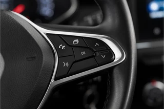 Renault Clio – thumbnail 23