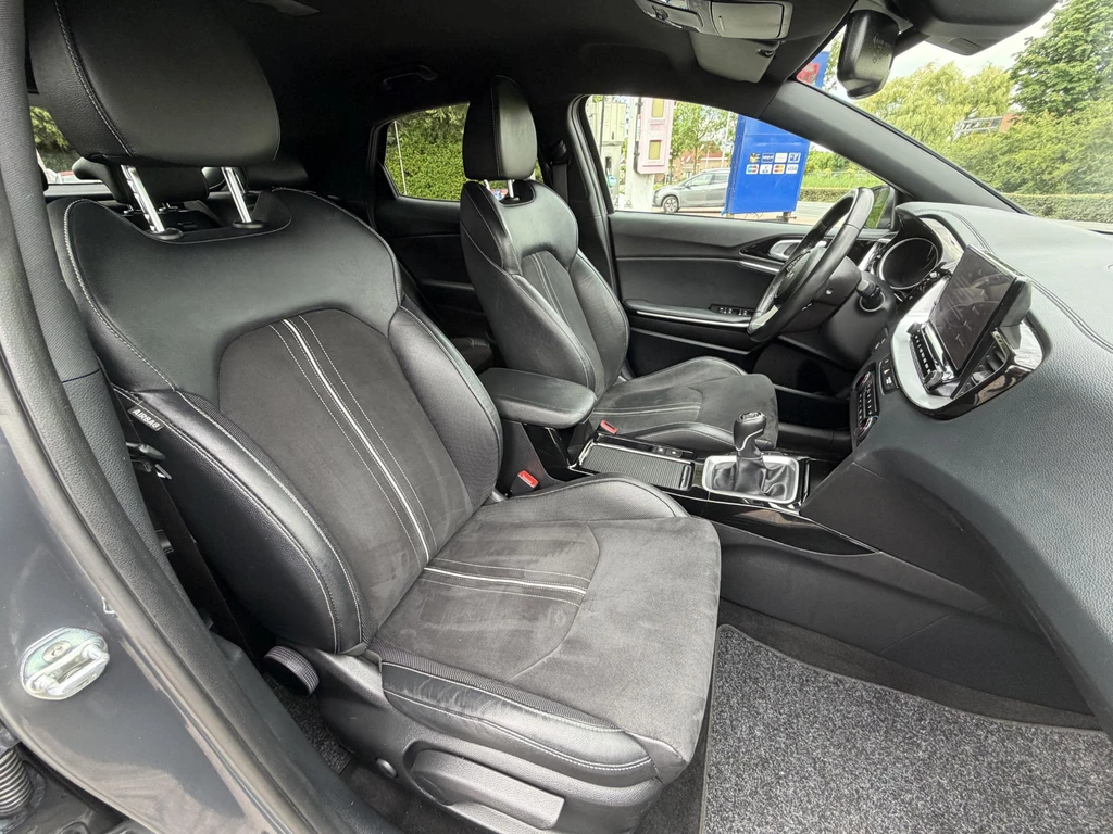 Kia XCeed – foto 18