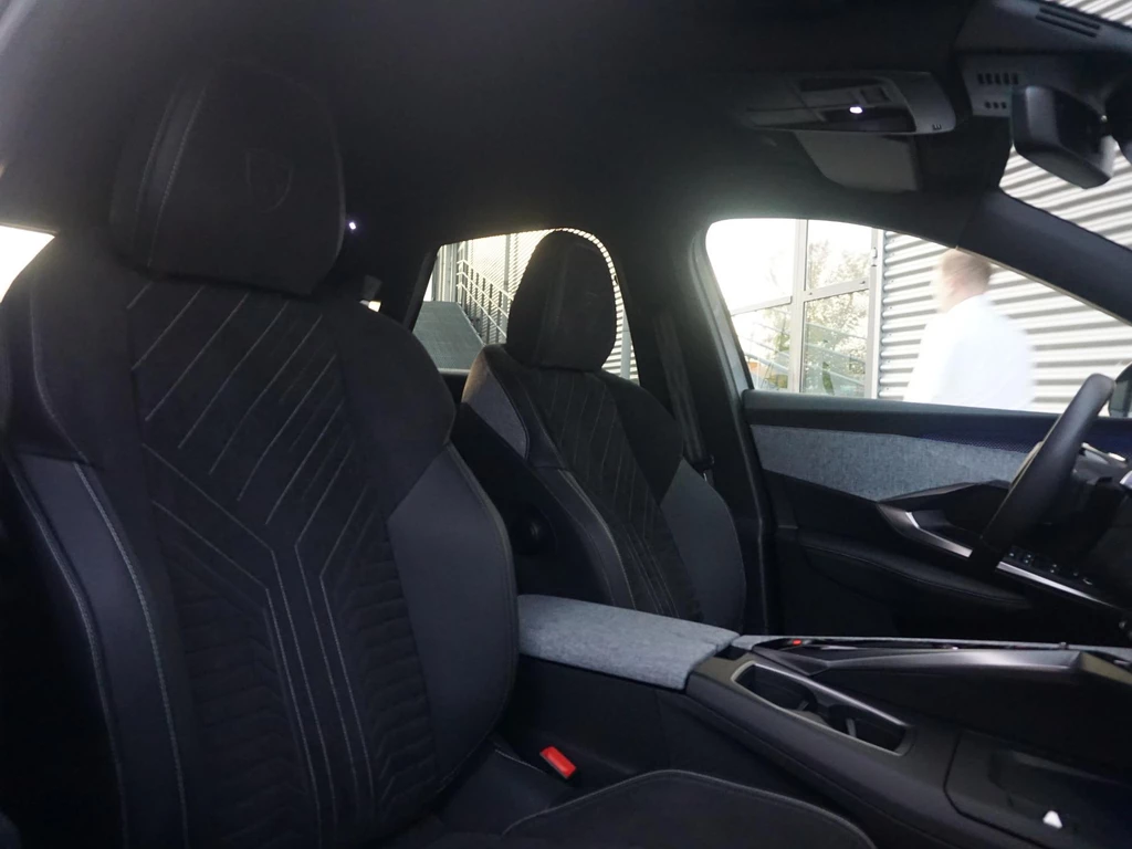 Peugeot e-3008 – foto 39