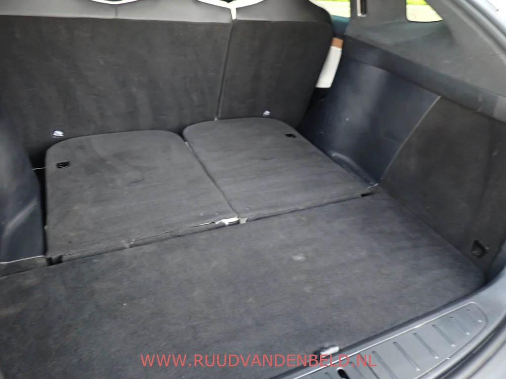 Tesla Model X – foto 35