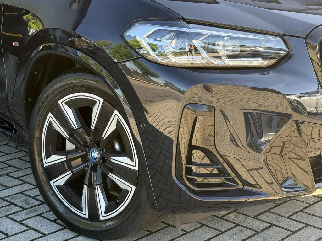 BMW iX3 – foto 15