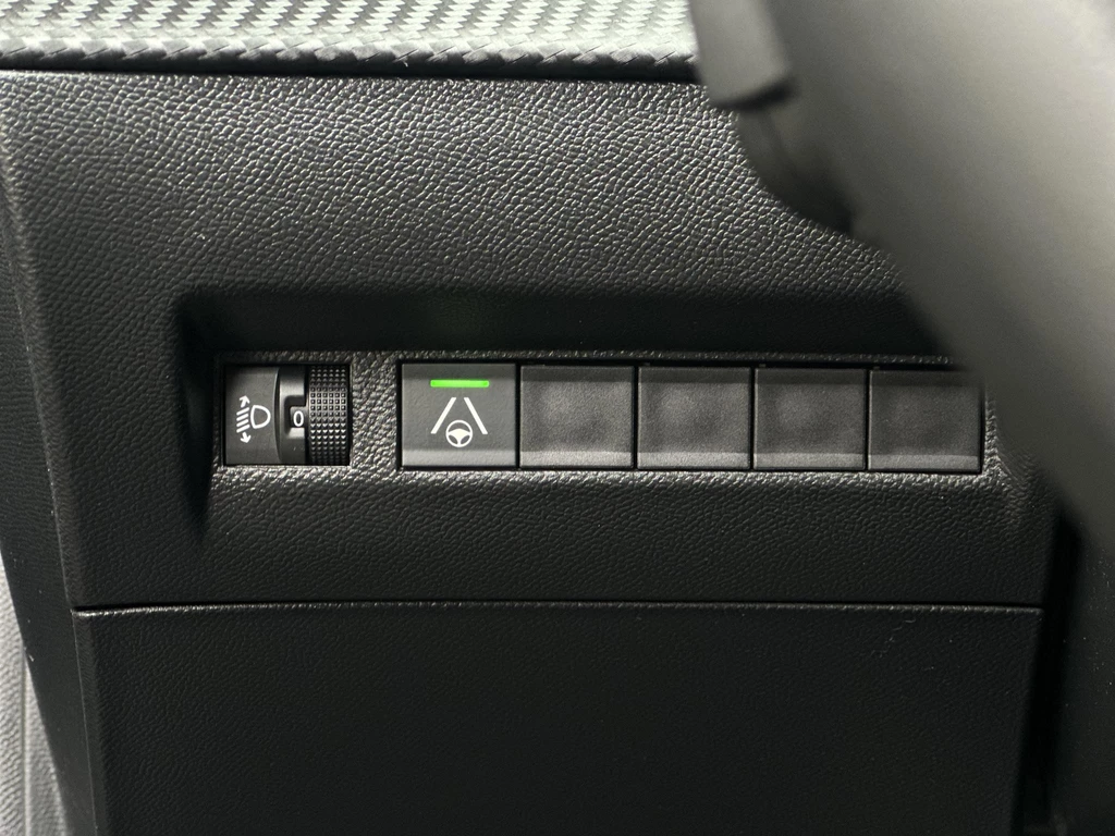 Peugeot 208 – foto 29