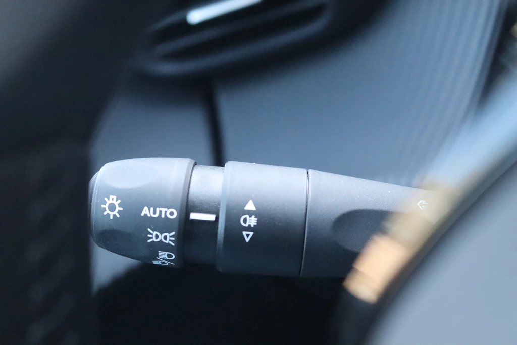 Peugeot 208 – foto 19